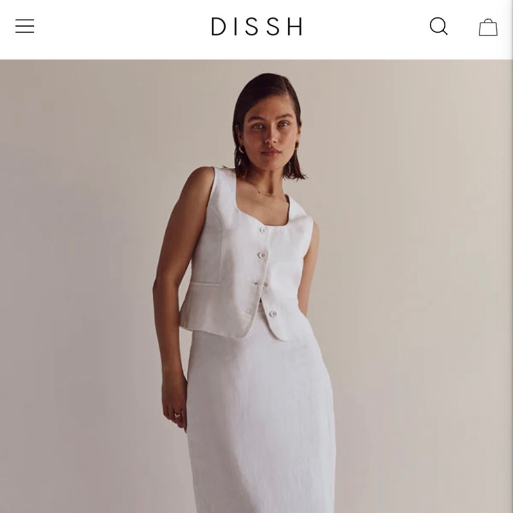 Dissh Oscar scoop neck linen vest in white